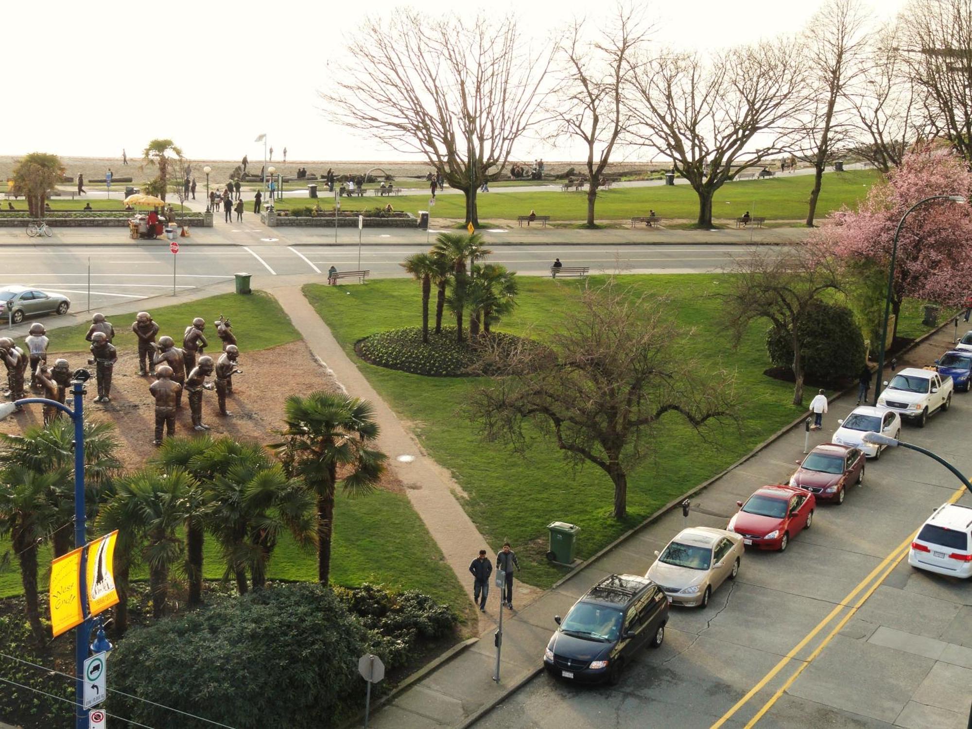 English Bay Hotel Vancouver Bagian luar foto